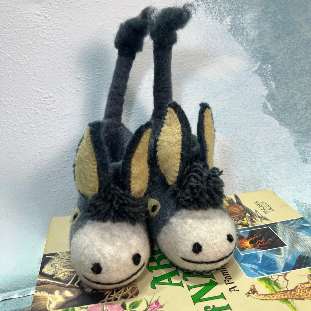 Sew Heart Felt Darci Donkey Slippers Kids 2-3 Yrs Sole Grey Wool House Shoes EUC
